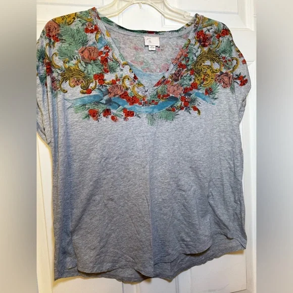 Anthropologie Postage Stamp Gray Floral V Neck Jersey T Shirt Large Bohemian - Picture 1 of 9